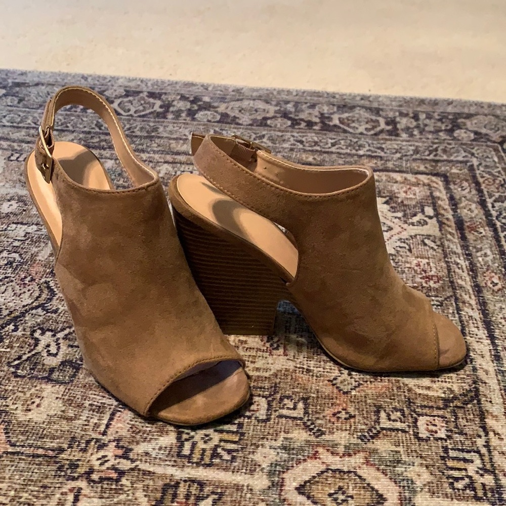 Suede tan peep toe wedges